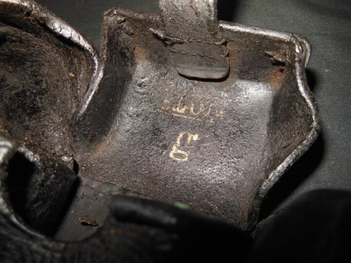 WW1 Imperial Prussian Army – GEW98 LEATHER AMMUNITION POUCH – UNIT MARKED – NICE — image 9