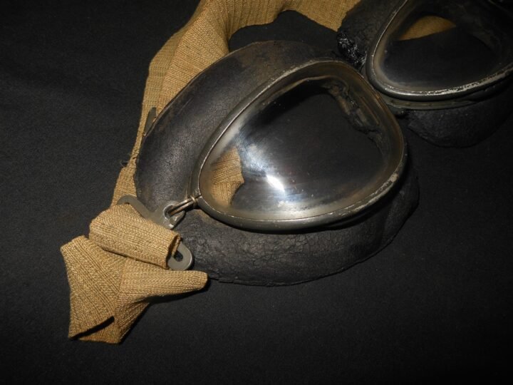 WW2 German Luftwaffe Aircraft – AUER / WAGENER 295 PILOT GOGGLES – GOOD! — image 3