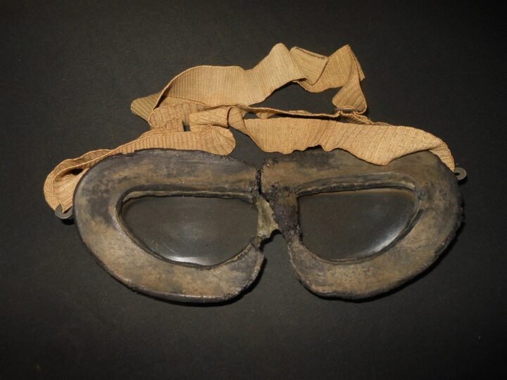 WW2 German Luftwaffe Aircraft – AUER / WAGENER 295 PILOT GOGGLES – GOOD! — image 6