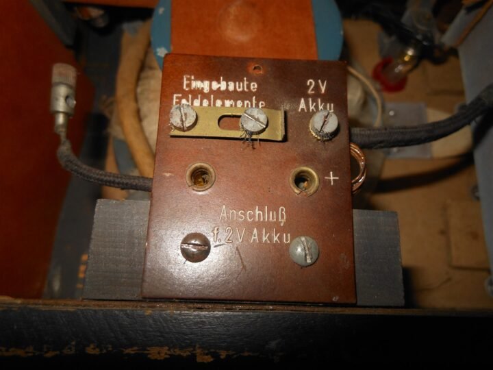 WW2 German Luftwaffen-Koffer NORA K42 N – BARRACKS & AIRFIELD RADIO – VERY NICE! — image 20