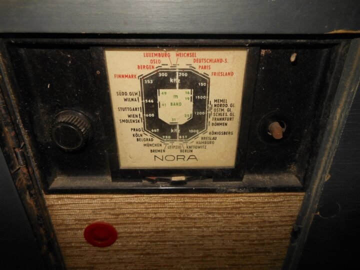 WW2 German Luftwaffen-Koffer NORA K42 N – BARRACKS & AIRFIELD RADIO – VERY NICE! — image 8