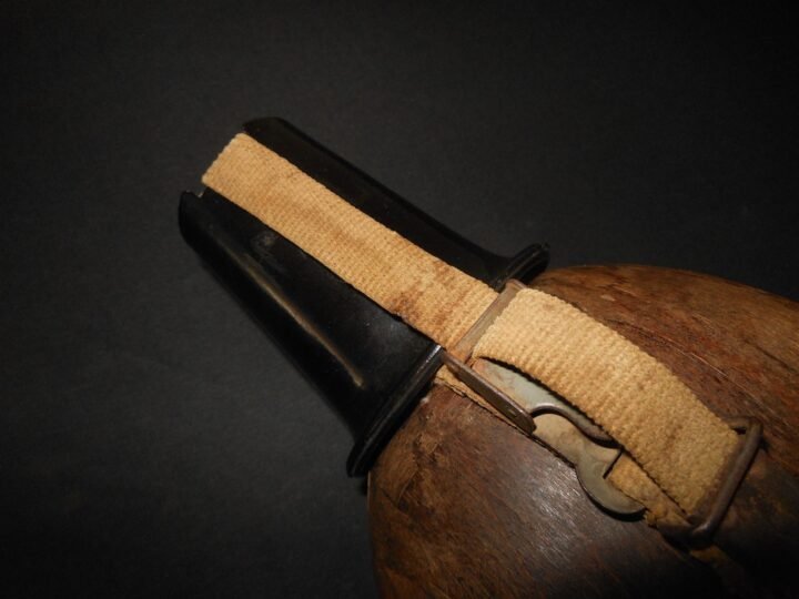 WW2 German Wehrmacht Afrika Korps – M31 TROPICAL WOOD CANTEEN – NAMED – NICE! — image 2