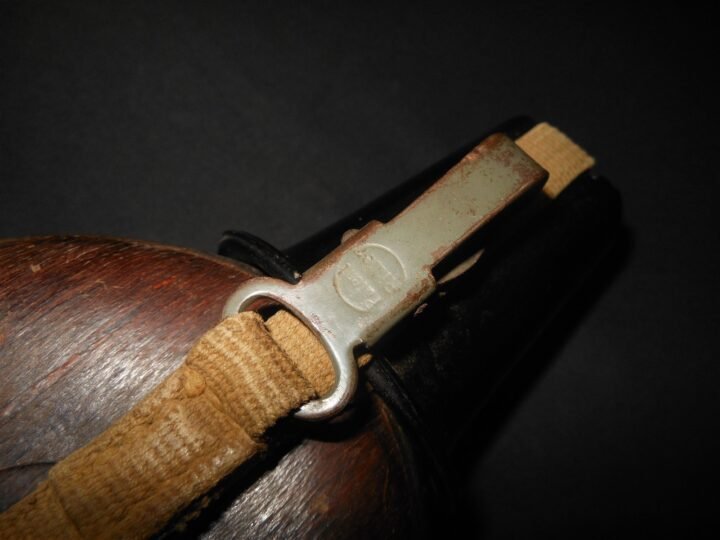 WW2 German Wehrmacht Afrika Korps – M31 TROPICAL WOOD CANTEEN – NAMED – NICE! — image 5