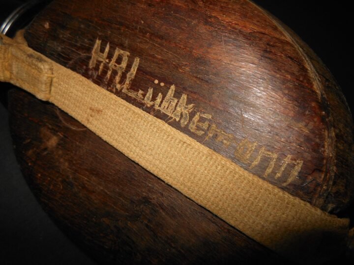 WW2 German Wehrmacht Afrika Korps – M31 TROPICAL WOOD CANTEEN – NAMED – NICE! — image 6