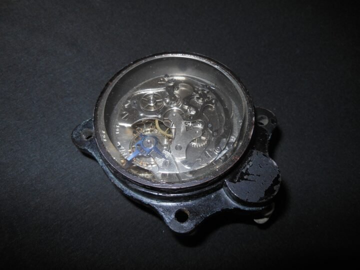 WW2 German Luftwaffe Aircraft Junghans – COCKPIT CLOCK – 1st MODEL – VERY RARE! — image 8