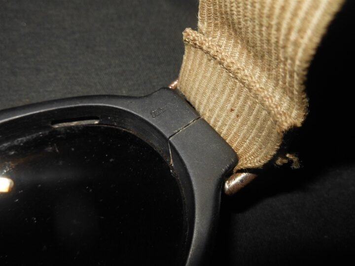 WW2 German Luftwaffe Nitsche u. Gunther – SPLINTER-PROOF PILOT GOGGLES – NOS! — image 11