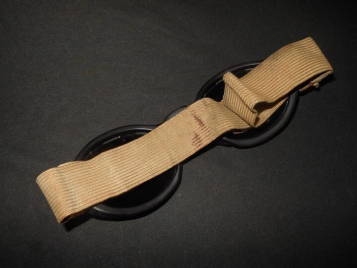 WW2 German Luftwaffe Nitsche u. Gunther – SPLINTER-PROOF PILOT GOGGLES – NOS! — image 5