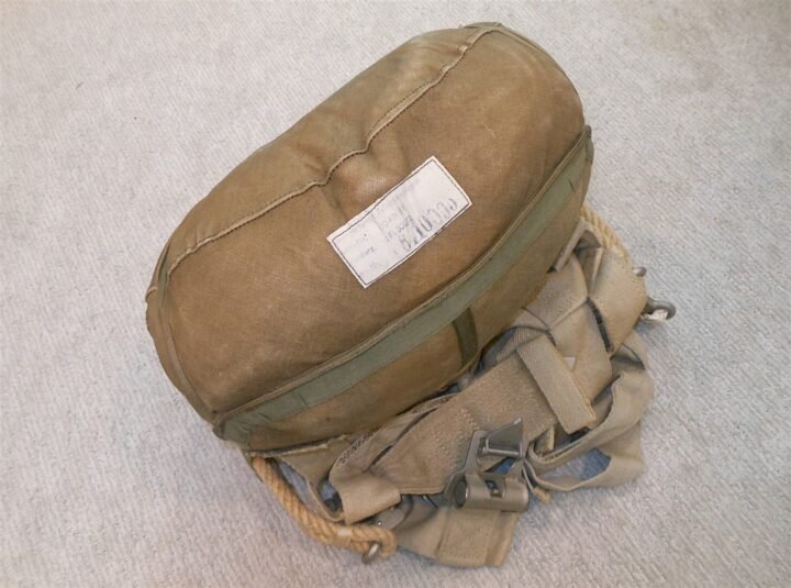 WW2 German Luftwaffe Fallschirmjager – RZ20 PARATROOPER PARACHUTE – AMAZING! — image 11