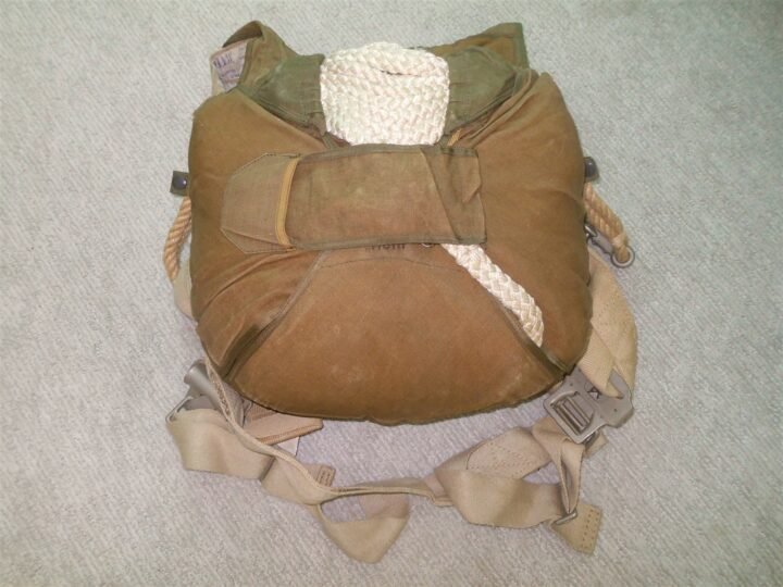 WW2 German Luftwaffe Fallschirmjager – RZ20 PARATROOPER PARACHUTE – AMAZING! — image 3
