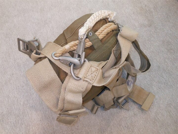 WW2 German Luftwaffe Fallschirmjager – RZ20 PARATROOPER PARACHUTE – AMAZING! — image 6