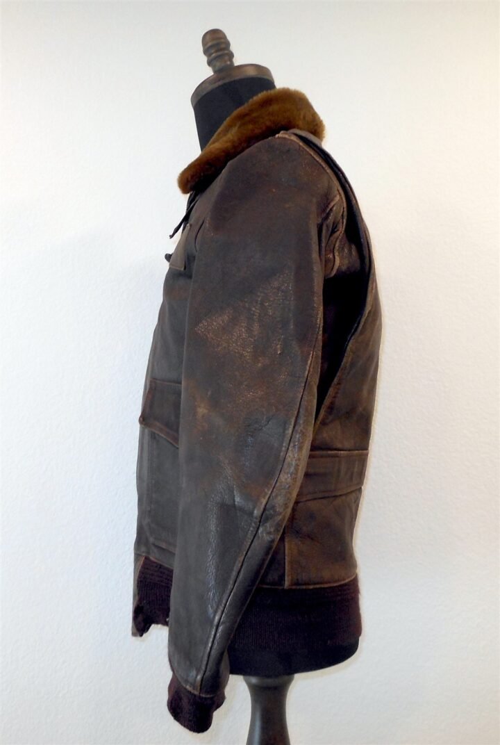 WW2 US NAVY – AN-J-3A LEATHER PILOT FLIGHT JACKET – MONARCH – NAMED – VERY NICE! — image 4