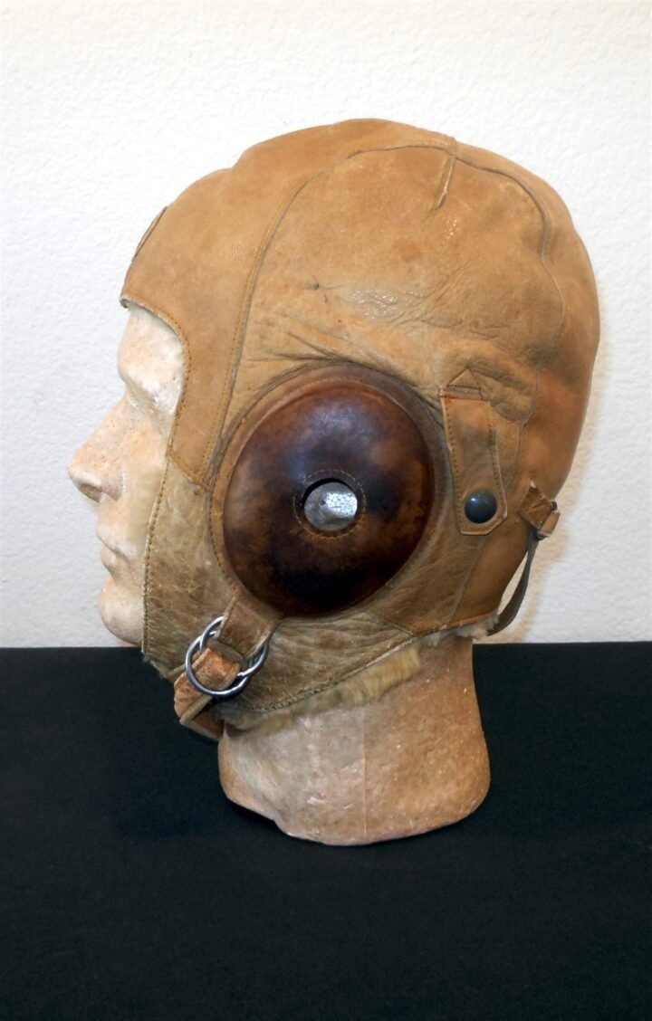 WW II Imperial Japanese Army – LEATHER FLIGHT HELMET – WINTER VERSION – NOS! — image 4