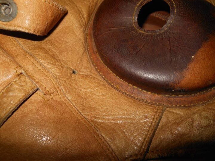 WW II Imperial Japanese Army – LEATHER FLIGHT HELMET – WINTER VERSION – NOS! — image 9