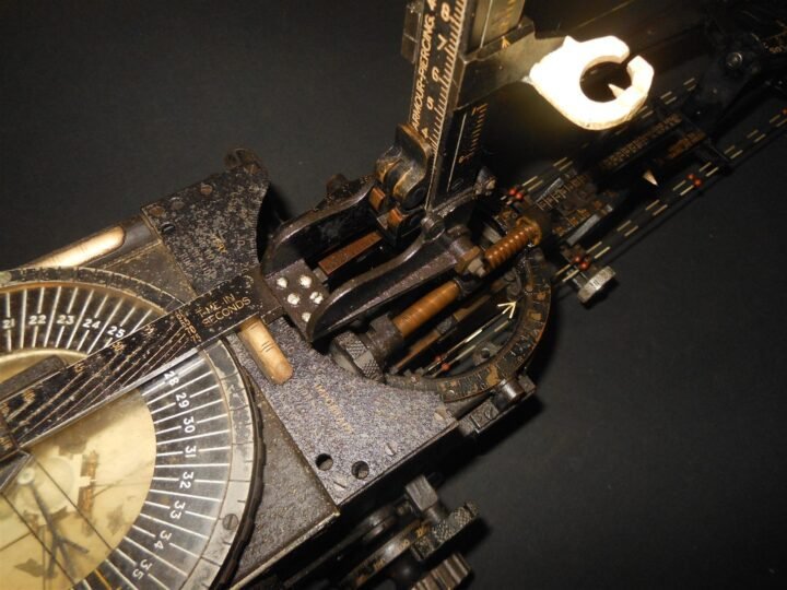 WW2 RAF RCAF Bomber Aircraft Course Setting Bomb Sight MK IX E – Mosquito etc. — image 17