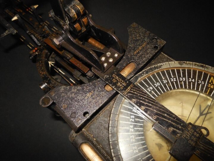 WW2 RAF RCAF Bomber Aircraft Course Setting Bomb Sight MK IX E – Mosquito etc. — image 21