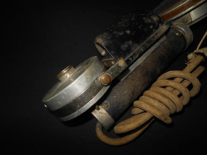 WW1 German Army Feldfernsprecher – TRENCH / FIELD PHONE HANDSET – RARE! — image 7
