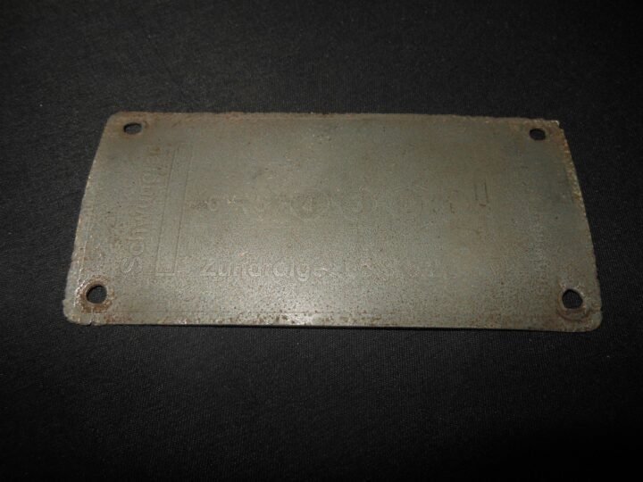 WW2 German Wehrmacht – ENGINE VALVE COVER DATA PLATE – MAYBACH HL42 – RARE! — image 2
