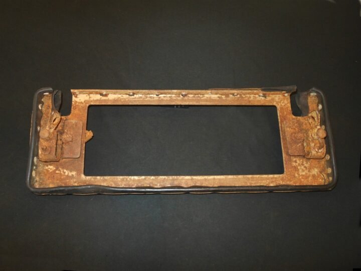 WW2 German Wehrmacht Schutzfenster – DRIVER VISION PORT – Sd.Kfz. 251 – NICE! — image 2