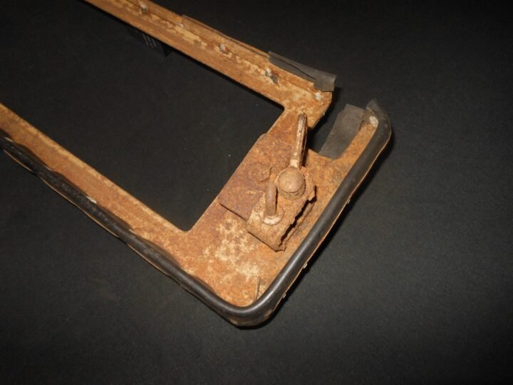 WW2 German Wehrmacht Schutzfenster – DRIVER VISION PORT – Sd.Kfz. 251 – NICE! — image 4