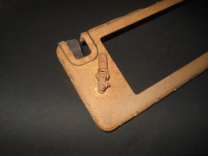 WW2 German Wehrmacht Schutzfenster – DRIVER VISION PORT – Sd.Kfz. 251 – NICE! — image 8