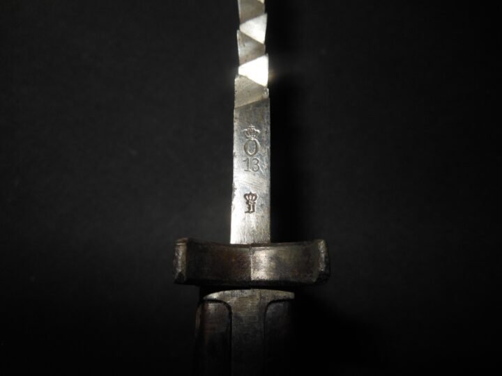 WW1 Bavarian Army S98/05 a.A. m.S. Seitengewehr – SAWBACK BUTCHER BAYONET – RARE — image 11