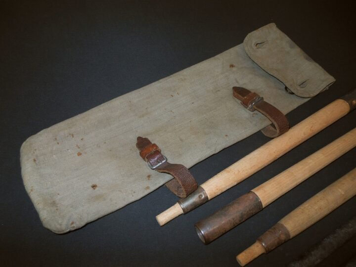 WW1 Prussian Heer Zeltausrüstung – TENT POLE & PIN CARRY BAG W/CONTENTS – NICE! — image 2