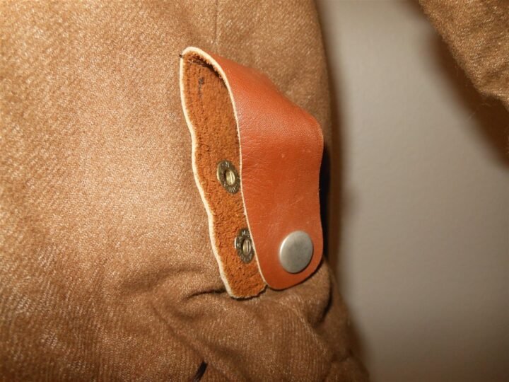 WW2 Imperial Japanese Navy – ELECTRICALLY HEATED FLIGHT JACKET – NOS – VERY RARE — image 9