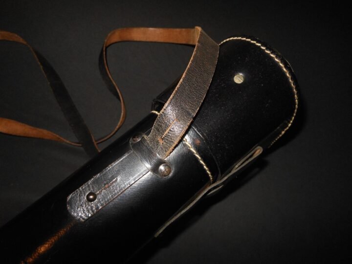 WW2 German Kriegsmarine – 7×50 TALL BINOCULAR CASE + STRAP & FILTERS – SUPERB! — image 7