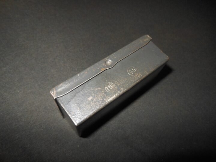 WW2 German Wehrmacht Ersatzteilkasten – GUNNER SPARE PARTS TIN – 1945 – RARE — image 8