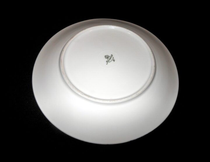 WW2 German Luftwaffe Regimentssteller – PORCELAIN PLATE – KAMPFFLIEGERSCHULE 3 — image 3