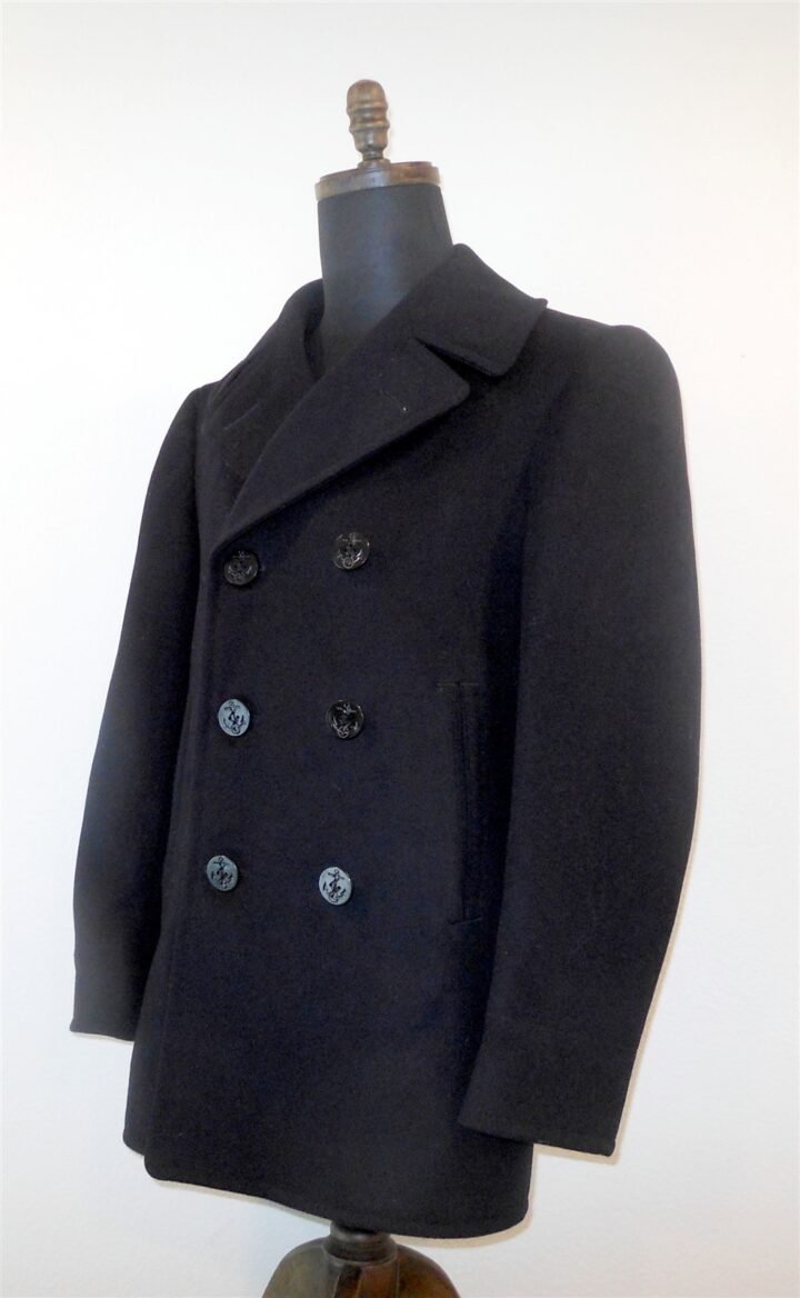 WW2 / Korean War US Navy – PEA COAT 100% WOOL – NAVAL CLOTHING DEPOT – NAMED — image 3