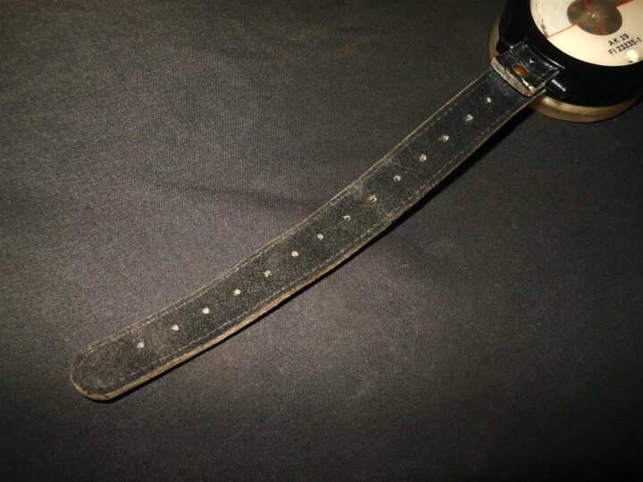 WW2 German Luftwaffe Armbandkompaß 39 – AK39 WRIST COMPASS – 2nd MODEL – NICE! — image 8