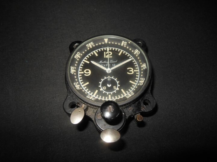 WW2 Style Swiss Aircraft Clock – MATHEY-TISSOT TYPE 12 – JUNGHANS – RARE! — image 2
