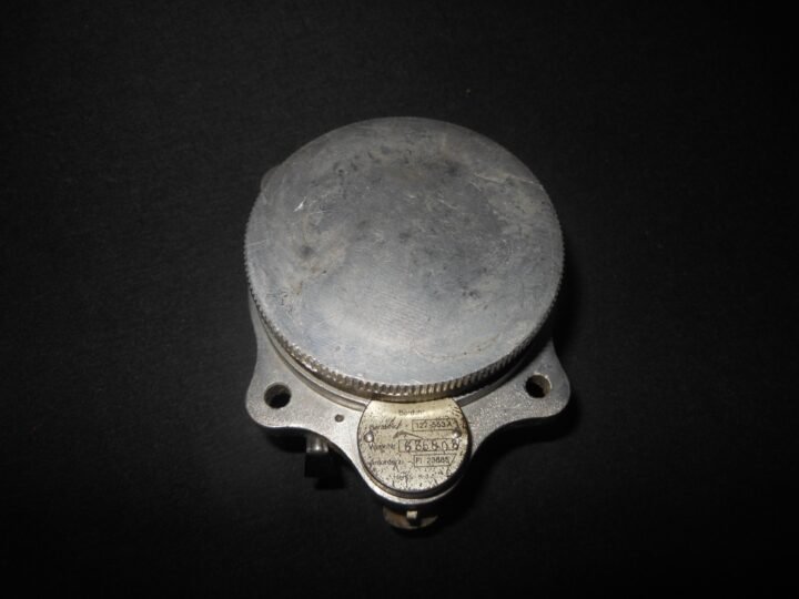 WW2 German Luftwaffe Borduhr – JUNGHANS COCKPIT CLOCK – 5th MODEL – BOXED! — image 11