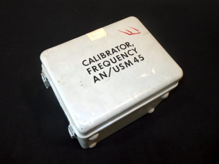 US Army / Navy – AAN / USM-45 RADIO FREQUENCY CALIBRATOR – TS-979 – VERY NICE! — image 12