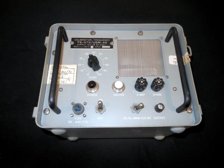 US Army / Navy – AAN / USM-45 RADIO FREQUENCY CALIBRATOR – TS-979 – VERY NICE! — image 3