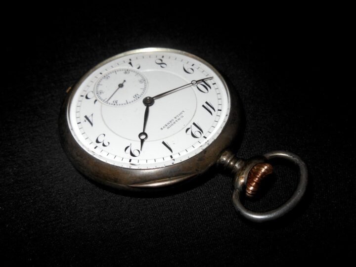 WW2 German Kriegsmarine – NAVIGATIONAL POCKET WATCH – NARDIN – U-BOATS & SHIPS — image 3