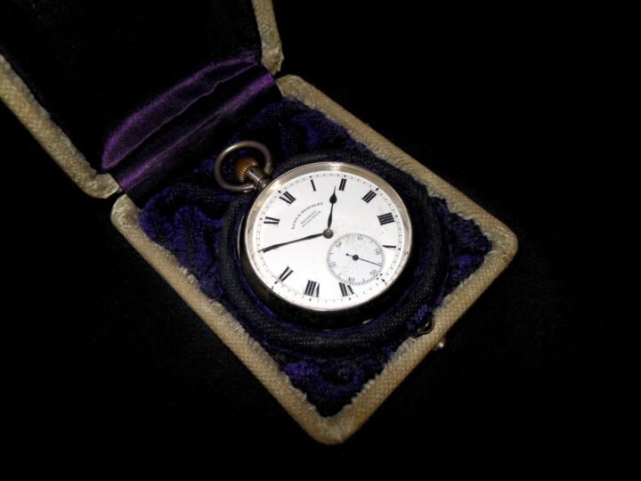 WW1 British Army – SILVER PRESENTATION POCKET WATCH w/ HISTORY – VERY NICE!