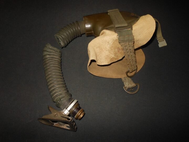 WW2 German Luftwaffe Sauerstoffmaske – 1067 / HM51 PILOT OXYGEN MASK – RARE! — image 7