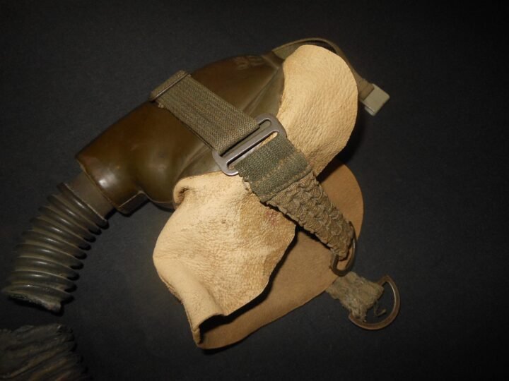WW2 German Luftwaffe Sauerstoffmaske – 1067 / HM51 PILOT OXYGEN MASK – RARE! — image 8