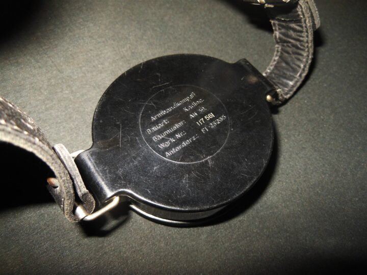 WW2 German Luftwaffe Armkompaß – AK39 WRIST COMPASS – 1ST MODEL – UNISSUED! — image 5