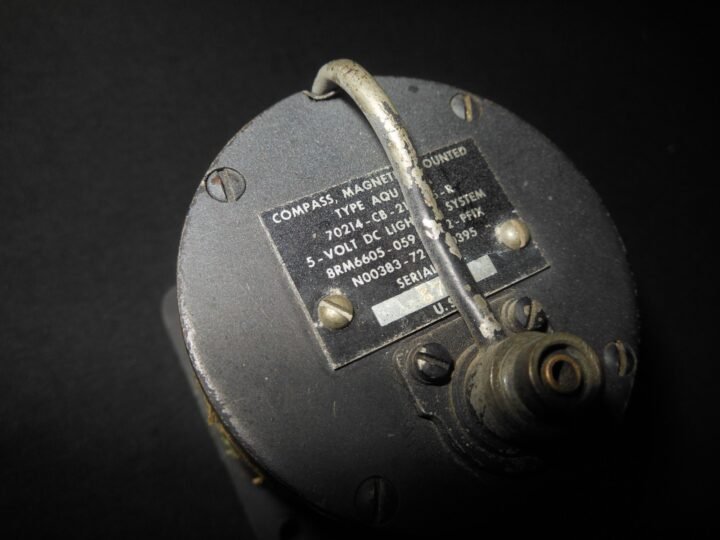 U.S. Vietnam Era Aircraft – MAGNETIC COMPASS INDICATOR – B-52 – NICE! — image 9