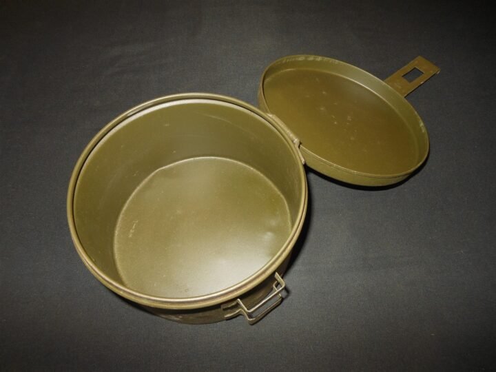 WW2 German Wehrmacht – CAVALRY WAGON GREASE POT – CKF 43 -NICE! — image 3