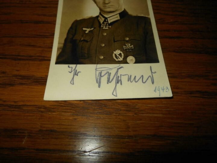 WW2 German Wehrmacht – GENERAL HERMANN-HEINRICH BEHREND – SIGNED POSTCARD – NICE — image 2