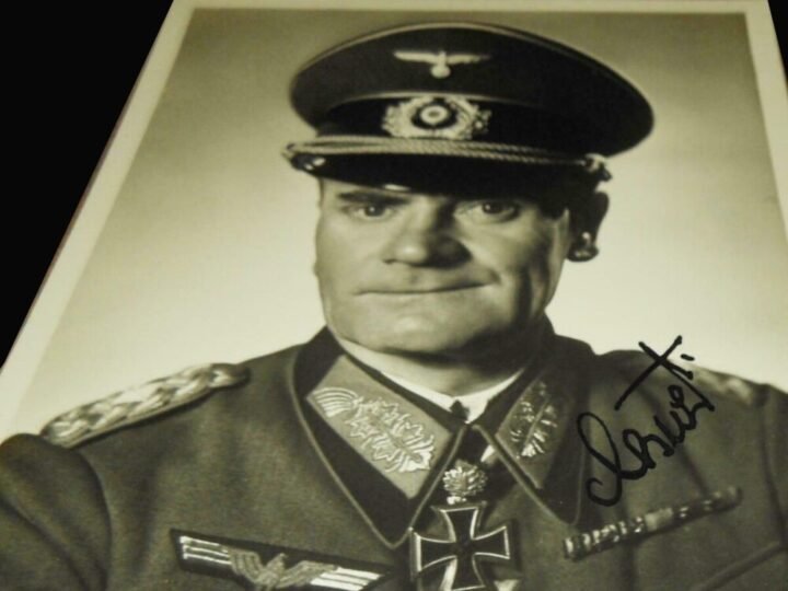 WW2 German Wehrmacht Autograph – GENERAL KARL-WILHELM SPECHTE – WARTIME SIGNED — image 3