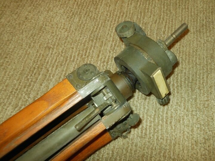 WWI / WW2 US Army – COMMANDER TRIPOD OPTICAL MOUNTING POST – VERY NICE! — image 4