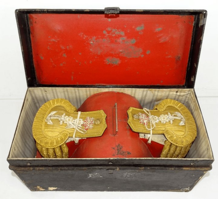 WW2 Imperial Japanese Army / Navy – OFFICER EPAULETTE TRANSPORT BOX – RARE! — image 10