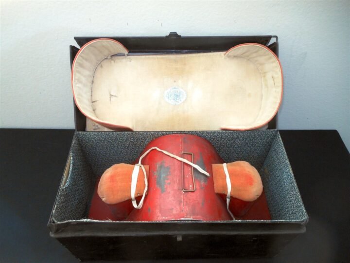 WW2 Imperial Japanese Army / Navy – OFFICER EPAULETTE TRANSPORT BOX – RARE! — image 4