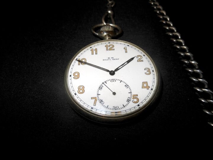 WW2 German Kriegsmarine Beobachtungsuhren – NAVIGATIONAL DECK WATCH – SOLVIL — image 3