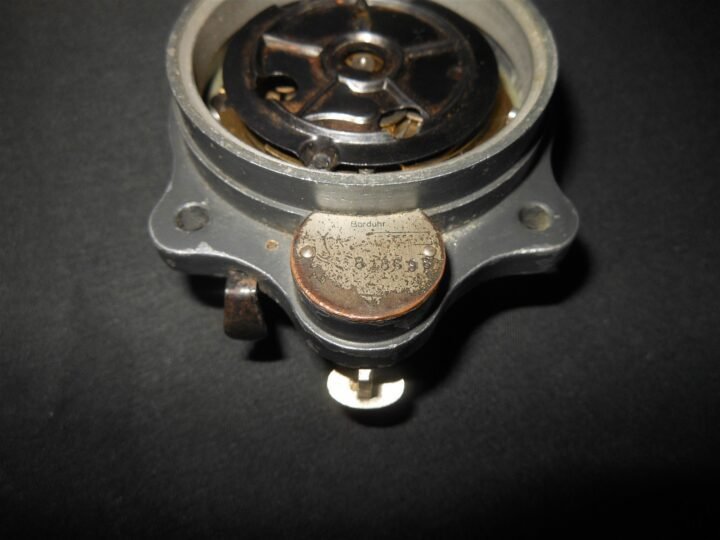 WW2 German Luftwaffe Borduhr – JUNGHANS COCKPIT CLOCK – 5th MODEL – VERY NICE! — image 8